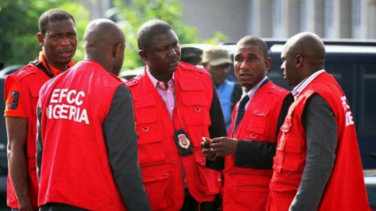 Federal Official Allegedly Commits Suicide In Abuja After EFCC Invitation