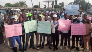 Breaking: Civil Societies Stage Massive Rally In Osogbo, Businesses Shut Down To Commemorate June 12