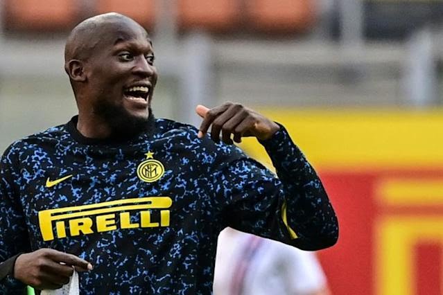 Romelu Lukaku rejoins Chelsea for club record fee from Inter