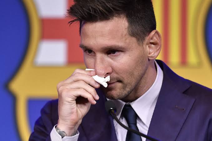 Messi Set To Arrive Paris For PSG Deal – Report