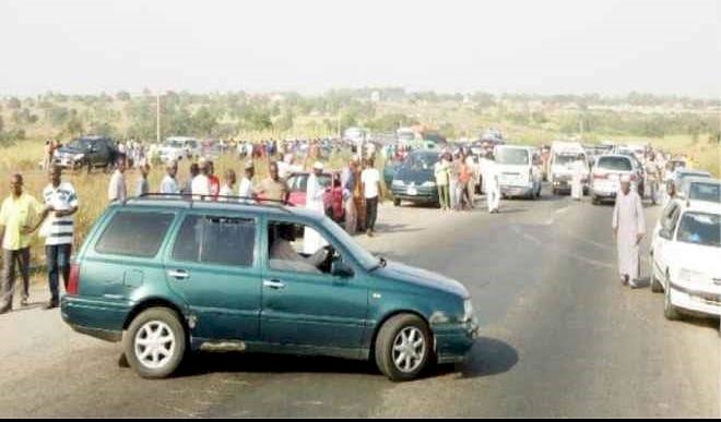 Breaking: Kidnappers abduct Emir of Bungudu along Abuja-Kaduna highway