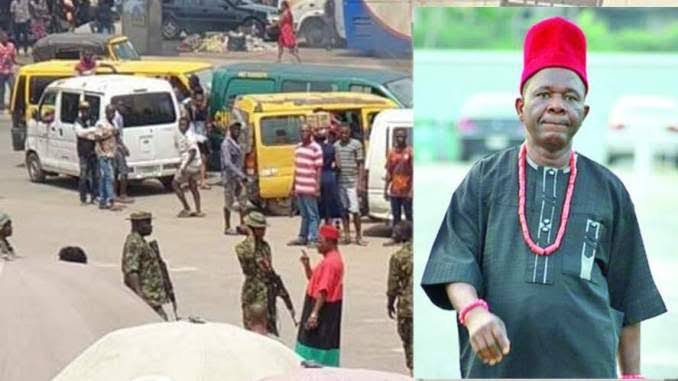 Actor Chiwetalu Agu arrested and assaulted by Soldiers for wearing Biafra regalia