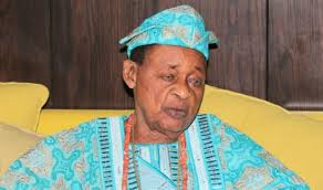 Alaafin Of Oyo Visits Scene As Fallen Tree Reportedly Rises Again