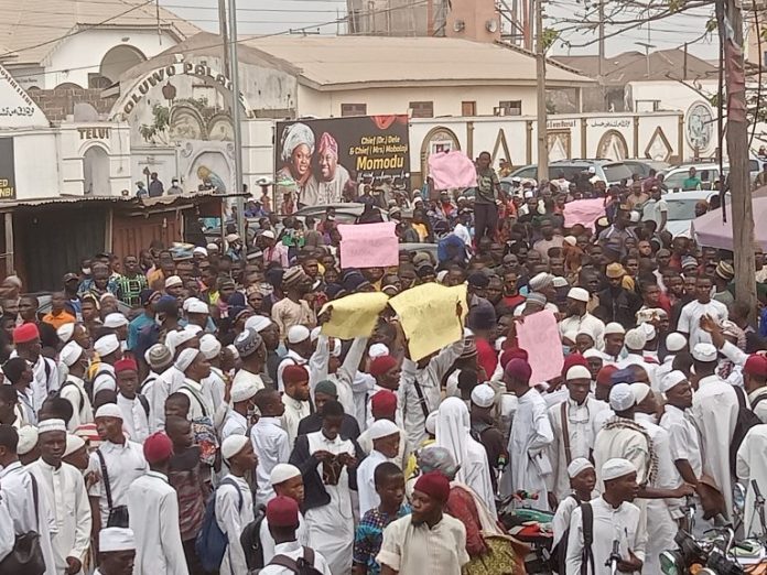 Muslims Protest Against ‘Imposition’ Of Clerics On Central Mosque In Osun