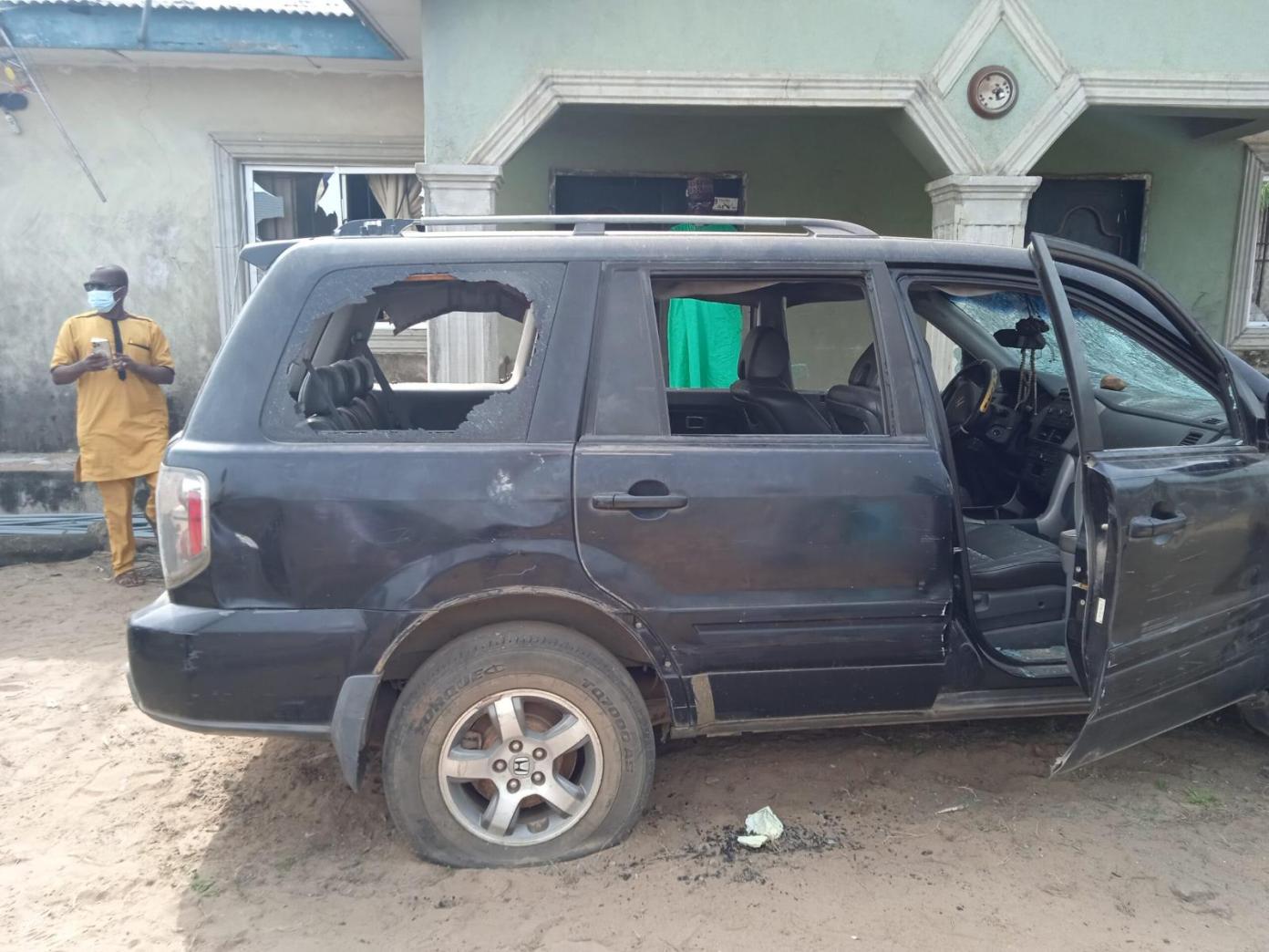 Shock As Eight Children Found Dead In Vehicle In Lagos