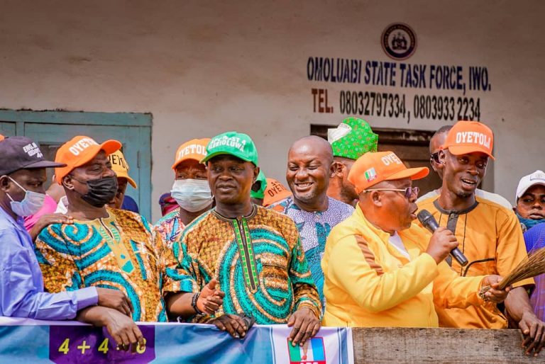 Osun 2022: Iwo Federal constituency disowns ex-SSG Adeoti, drums support for Oyetola
