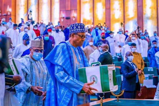 JUST IN: Reps jerk up 2022 budget by N200bn, extend 2021 budget lifespan by 9 months