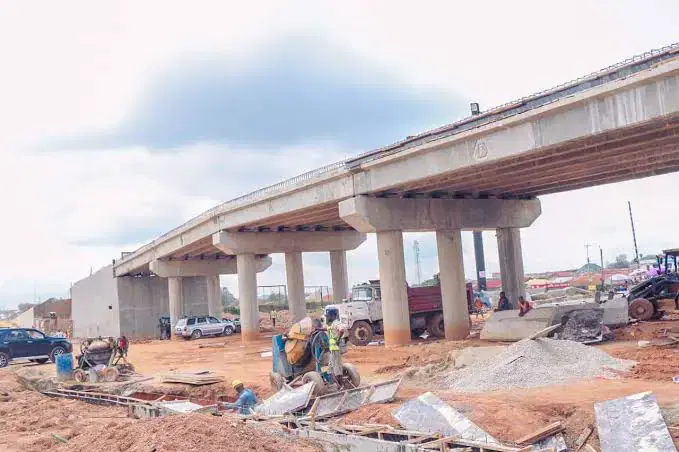Osogbo: Osun Government, Olaiya flyover of ‘excuses’ and ‘unending deadlines’