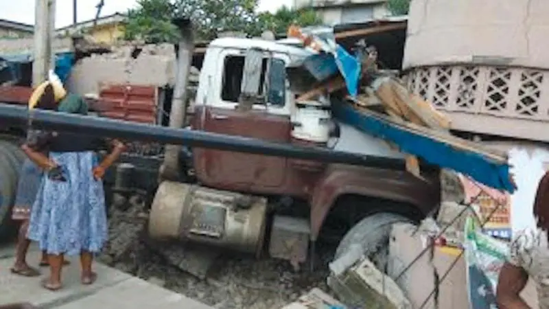 Truck Crashes Into Building, One Dies, Two Injured In Jos