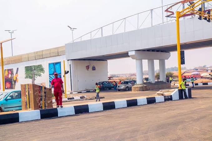 Osogbo Olaiya flyover: After One Year, Osun Residents Lament Govt’s Failure To Reopen Intersection
