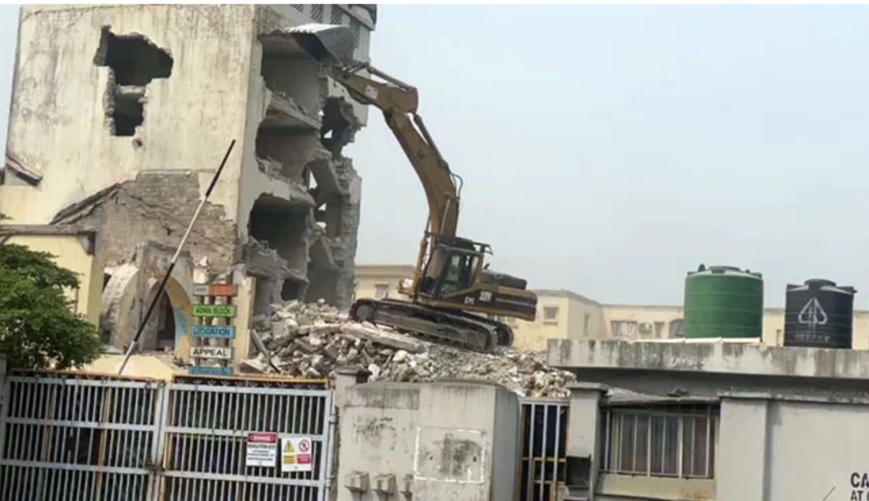 Lagos: Gov Demolishes Nigeria’s Oldest Court In Igbosere