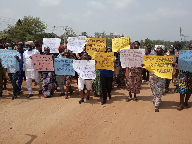BREAKING: Protest Rocks Osun Police Headquarters