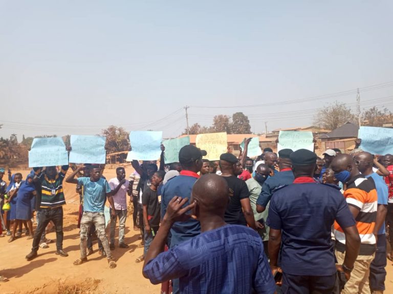 Osogbo Shootout: Students Protest Against NSCDC Over Alleged Abuse Of Corps For Political Violence