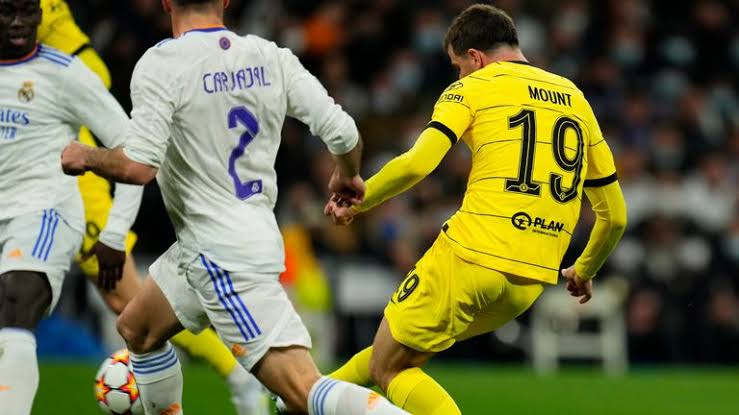 Real Madrid survive to kick Chelsea out of UCL