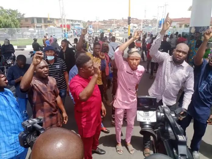 Breaking: Protest Rocks Osogbo Over Killing Of Missing Abiola