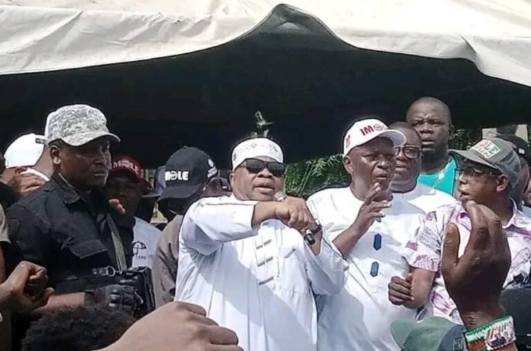 Osun 2022: Mammoth Crowd Welcome Senator Adeleke To PDP Gubernatorial Rally In Osogbo(Photos+5-point Agenda)