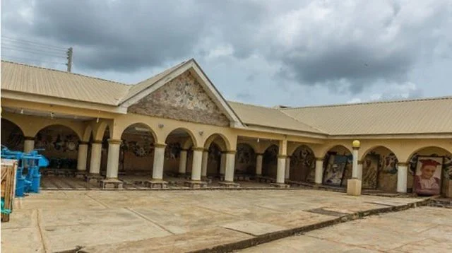 JUST IN: 20 Oyo princes jostle for vacant Alaafin stool