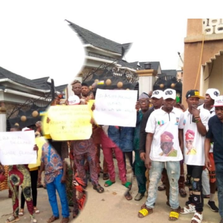 Primary Election: Osun APC Members Protest Over Alleged Forged Results