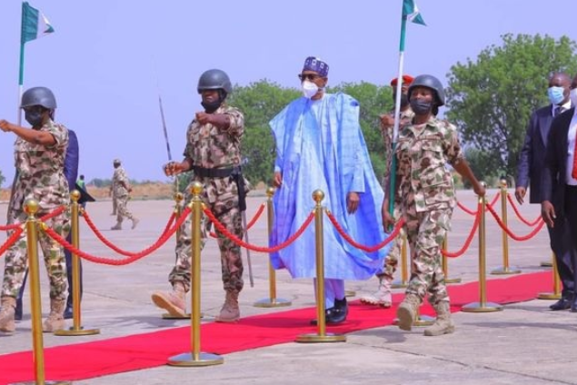 President Buhari arrives Maiduguri, commissions projects