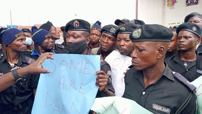 Police constabularies protest unpaid stipends in Osun