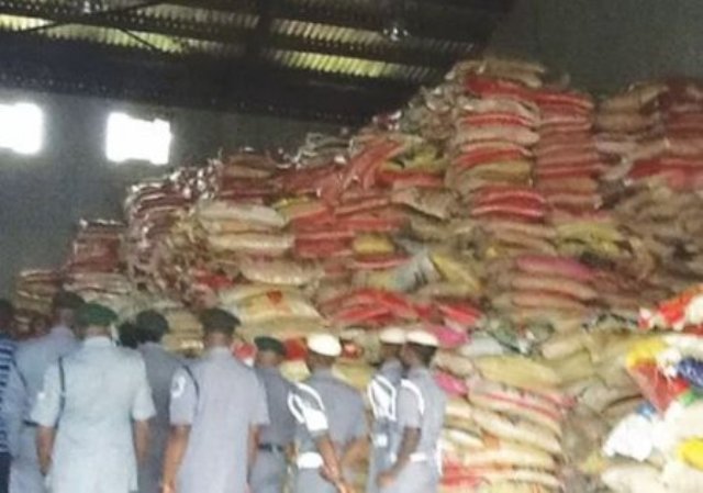 Report: Navy impounds bags of smuggled rice in Akwa Ibom