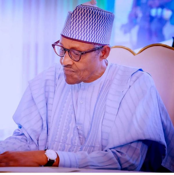 I do not understand Nigerians complaining about Naira redesign— Buhari