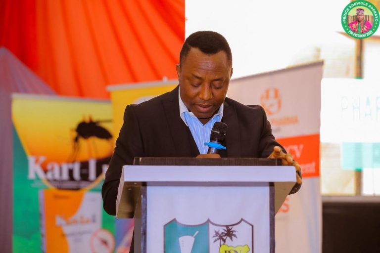 2023 Presidency: Sowore gets donations for campaign
