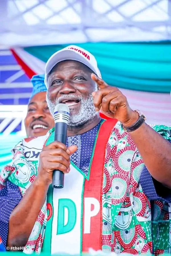 Former Labour Party Gov Candidate, Lasun Yusuf joins PDP At Osun Presidential Rally