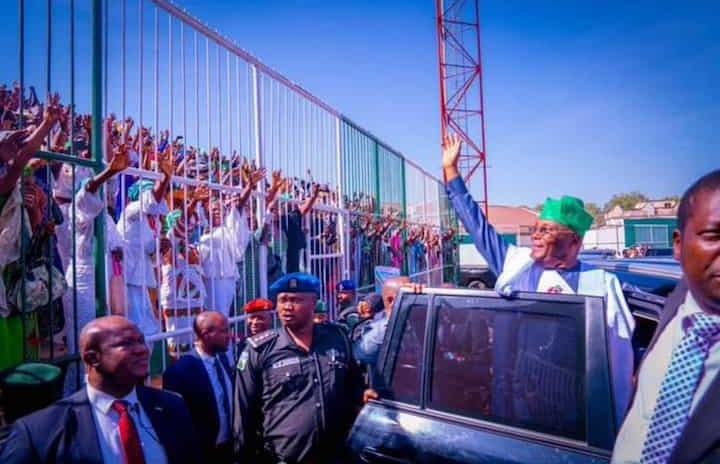 “Ensure you Vote for A…PDP”– Atiku almost hail APC at Campaign rally