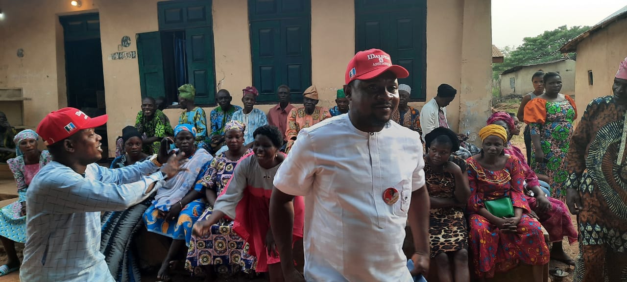 Yuletide: Ekiti Assembly Member Hopeful, Odebunmi Distributes Food Items, Others To Constituents