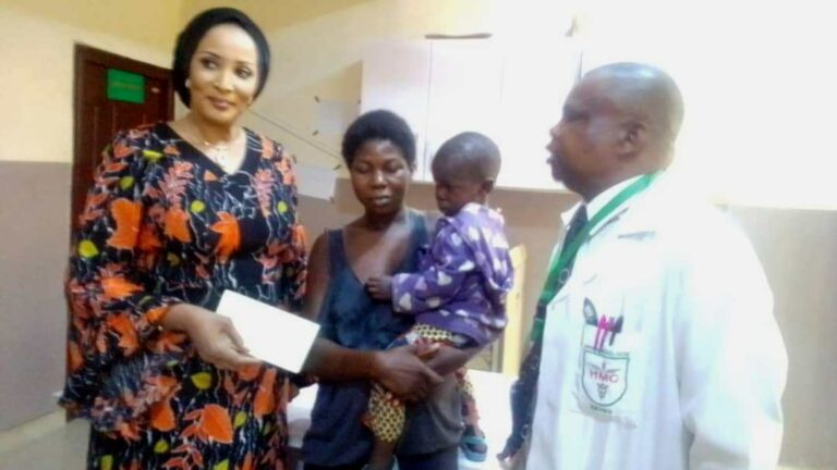 Just In: Tears of joy flow as Peter Obi pays medical bill of abandoned patient