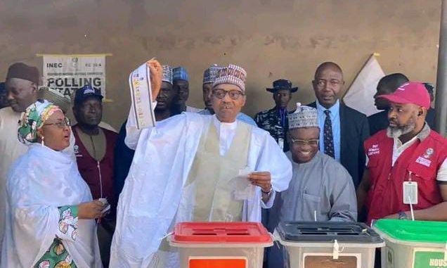 Decision2023: Drama As Buhari Shows Off Ballot Paper After Voting