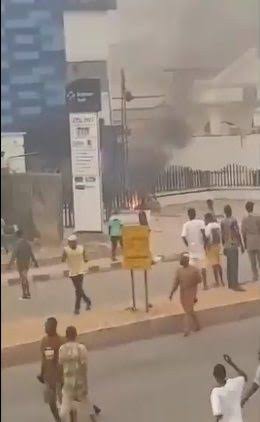 JUST IN: Protest hits Ogun over naira scarcity again, Banks on fire