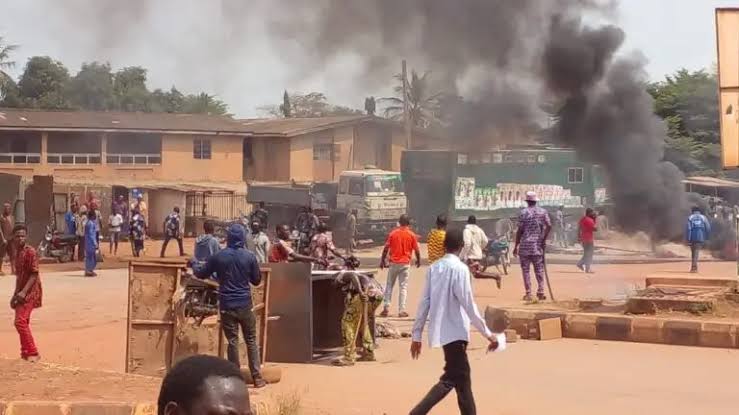 2 Killed As Naira Scarcity Protest Rocks Ibadan, Warri and Benin