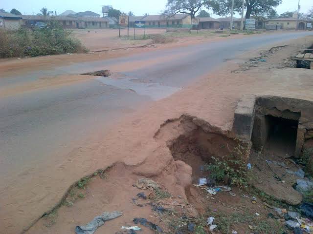 BREAKING: Kwara govt. shuts Gaa-Akanbi road for repairs