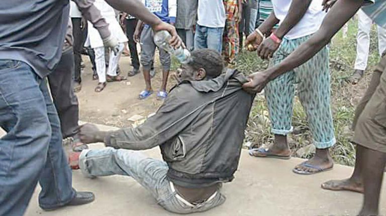 JUST IN: Police stop lynching of man who killed girlfriend with machete in Kaduna