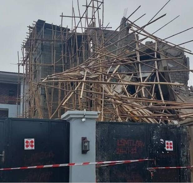Residents Cheat Death As Another Building Collapses In Lagos