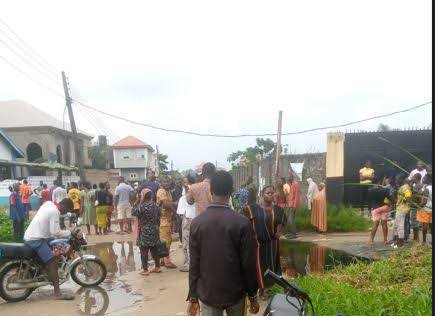 Mob Set Church Ablaze After Labourer Dies In Soakaway In Lagos
