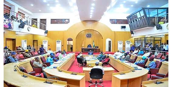 Osun: Parliamentary Staff Lock House of Assembly Gate, Demand Legislative Autonomy