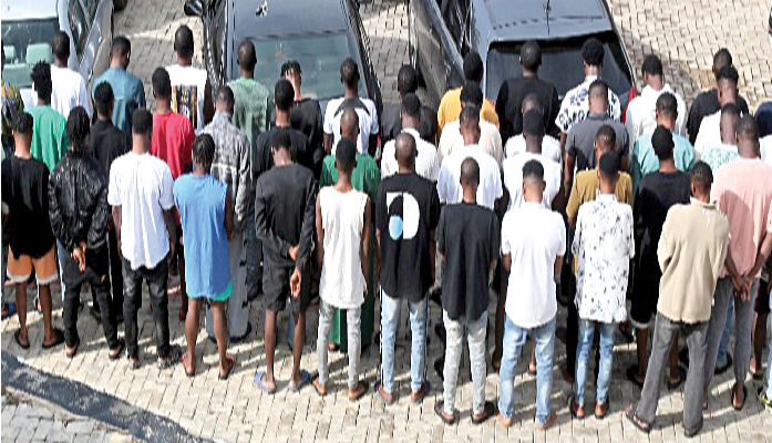 Ex-convict, 54 others reportedly nabbed for Internet fraud in Oyo