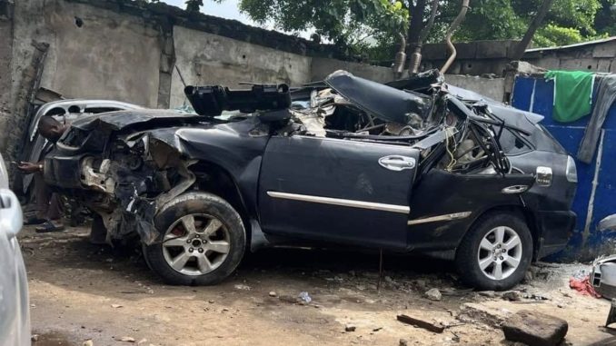 “He carry car go do Ileya” – Painter who took client’s Lexus to his village crashes it beyond repair