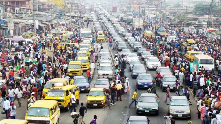 Inside Lagos: Woman, Two Children Die As Police, Driver Drag Steering Wheel