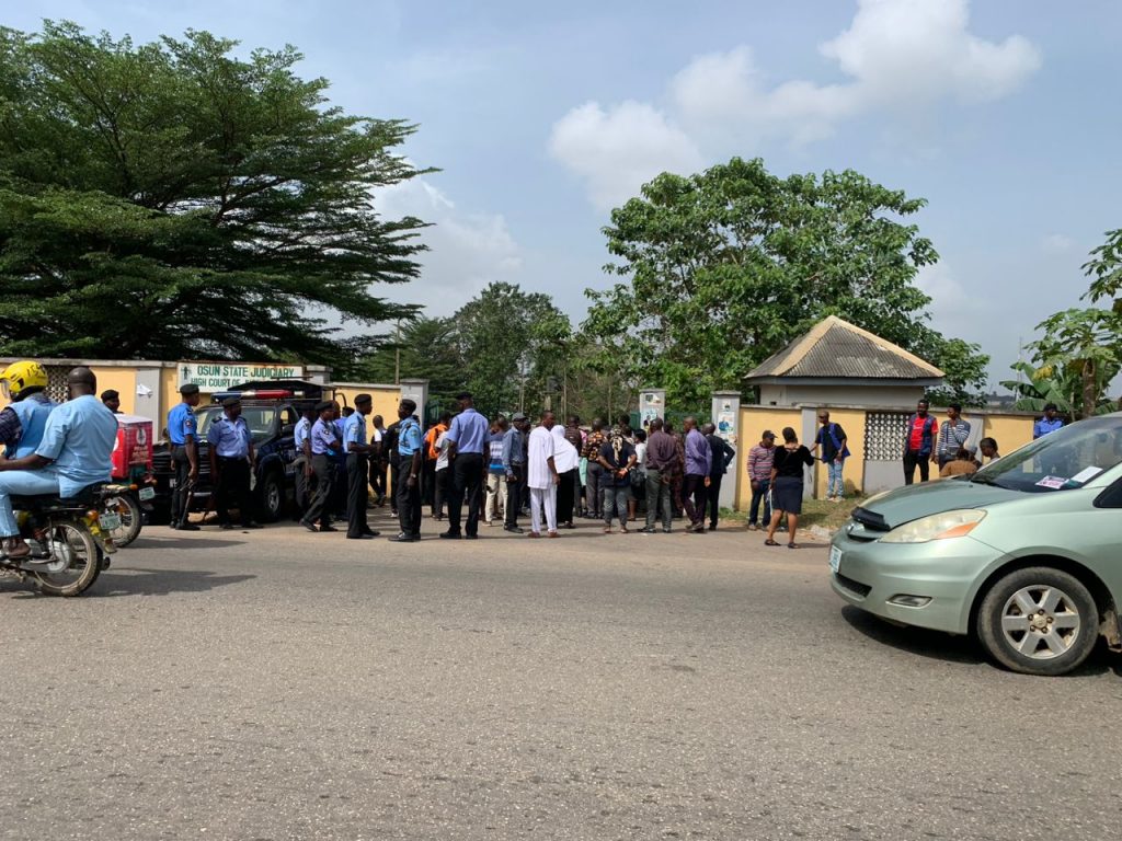 JUST IN: Police disperse protesting Osun court workers, union declares strike