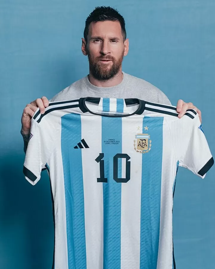 Messi’s World Cup shirts to be auctioned (Details)