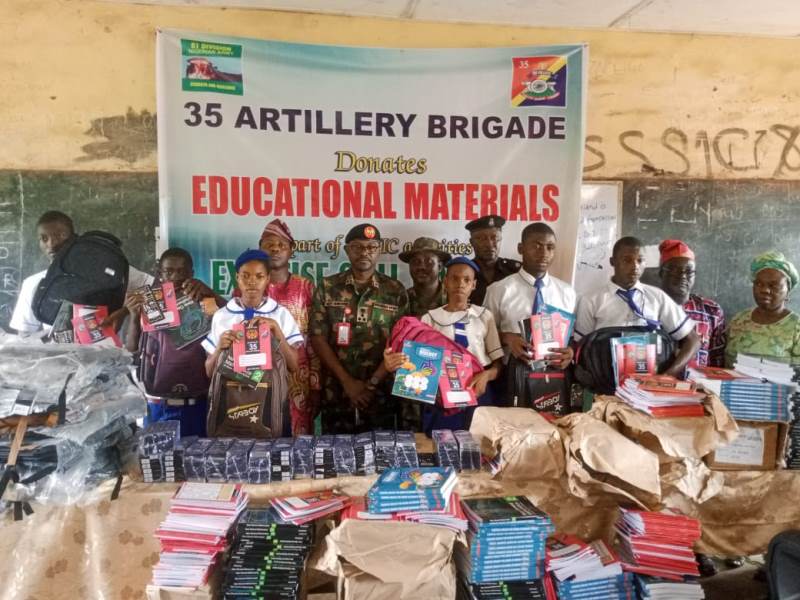 BREAKING: Nigerian Army distributes educational materials to schools in Ogun