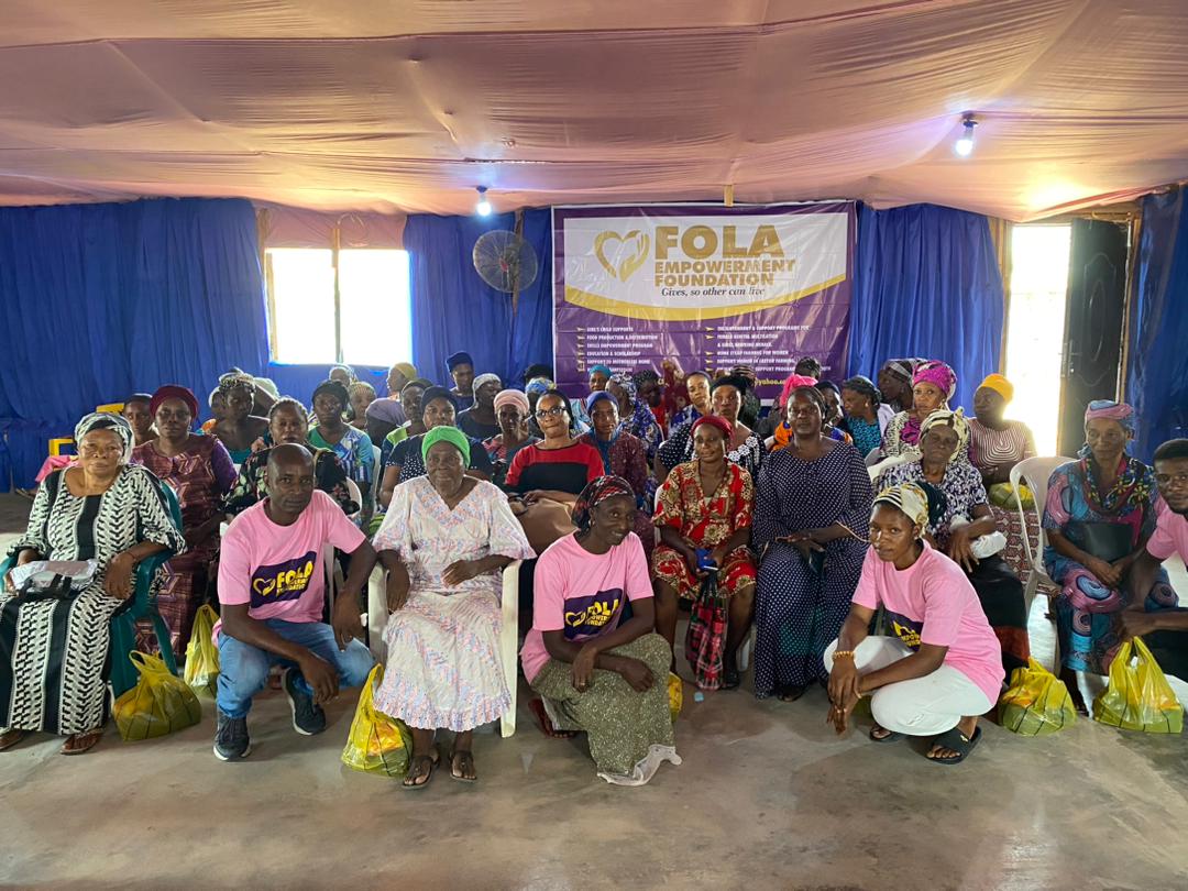Yuletide: Fola Empowerment Foundation Brings Joy To Women In Bwari Local Government, Fct
