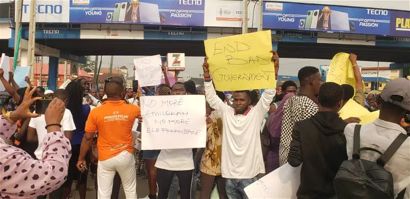 Youths protest in Ibadan, urges Tinubu to address insecurity, hunger [Photos] 