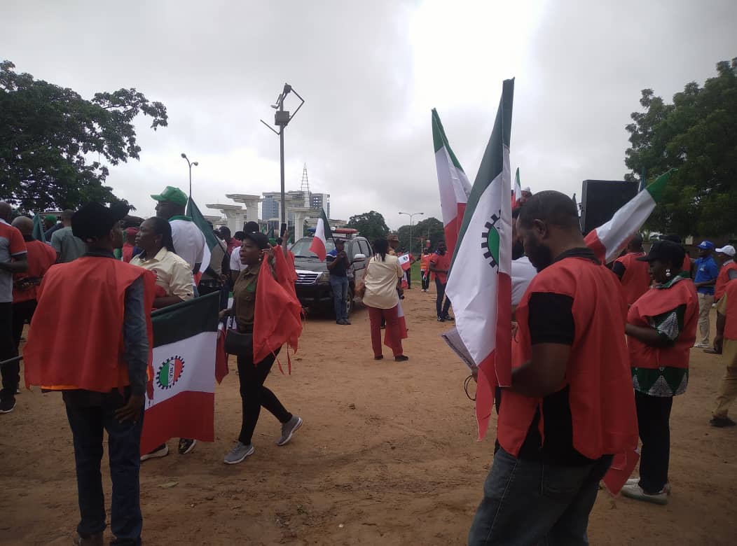 Workers stranded as labour pickets Jos DisCo, NERC