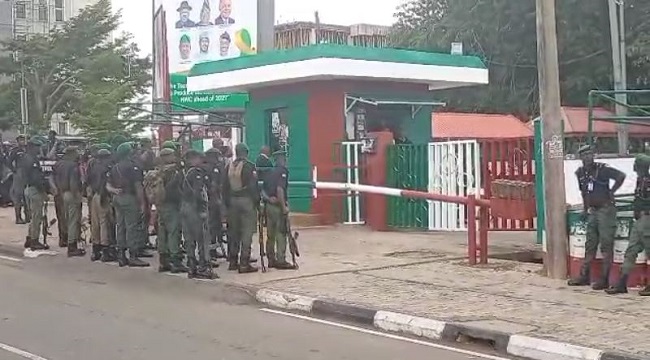 JUST IN: Police Surround PDP Headquarters Ahead of NEC Meeting